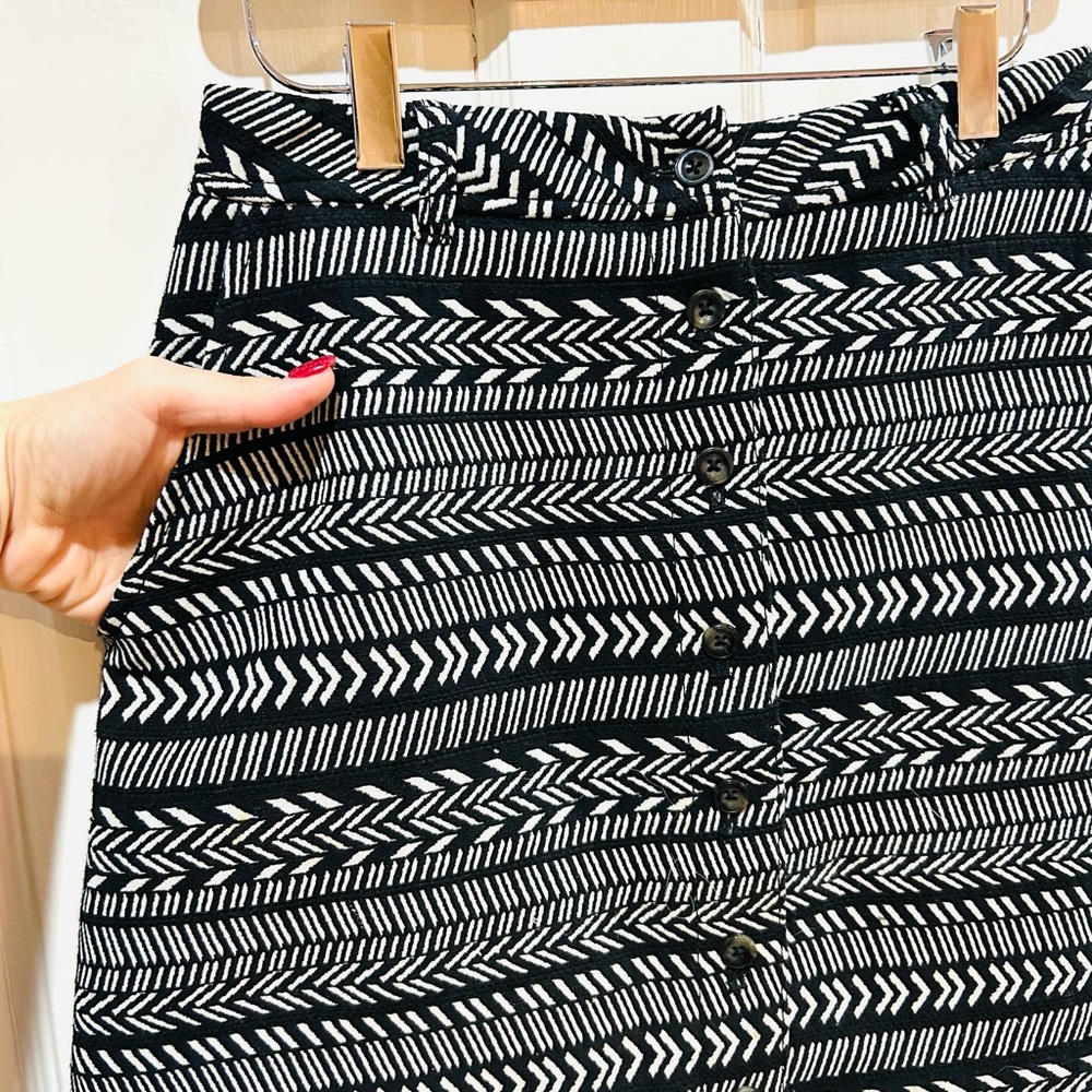 Anthropologie Maeve "Fieldnotes" Black & White Tweed Mini Skirt Tribal Size 4 - Picture 6 of 8